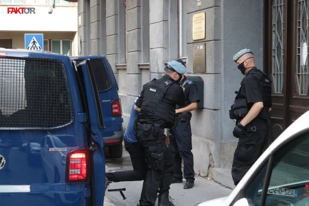 Uhapšen taksista nakon prijave da je u Semizovcu silovao djevojku