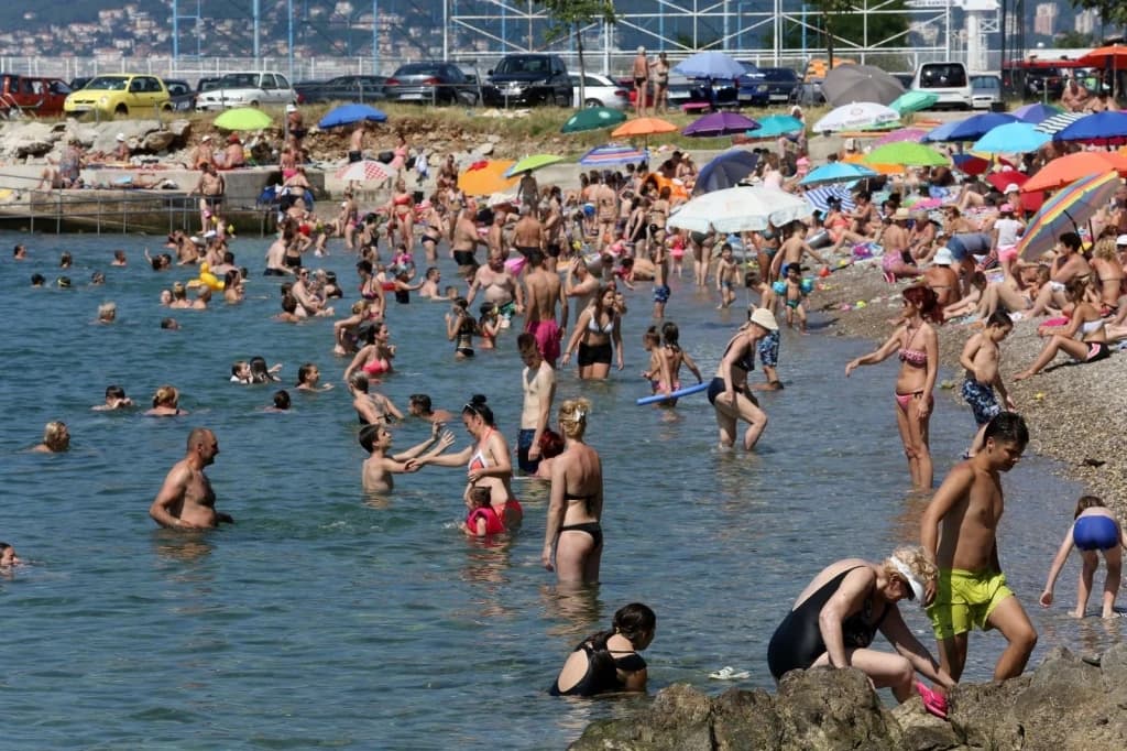 Bosanaca i Hercegovaca dva i po puta više u Makarskoj nego 2020.