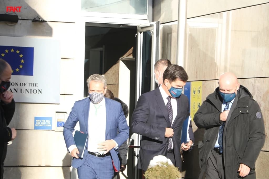 Delegacija EU: Nije tačno da su građanske stranke isključene iz pregovora, neke su odlučile da ne učestvuju