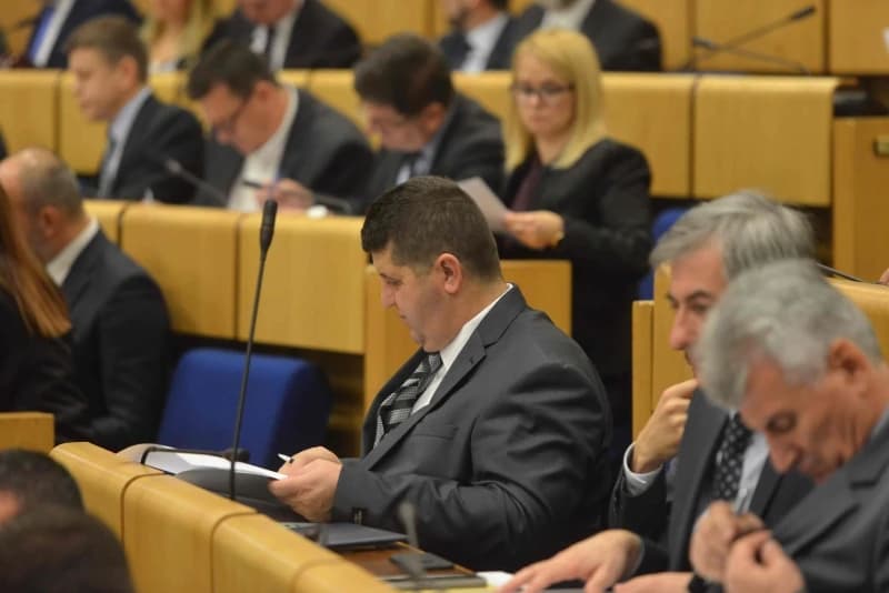 Ko je istjerao federalne revizore iz Terminala u Pločama, hoće li biti smijenjen direktor firme Unis Ginex