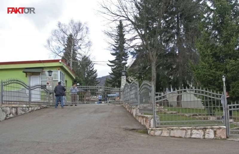 Radnici Zavoda u Pazariću: Trpimo mobing, direktor Suljagić nas ucjenjuje, prijeti otkazima i hapšenjima