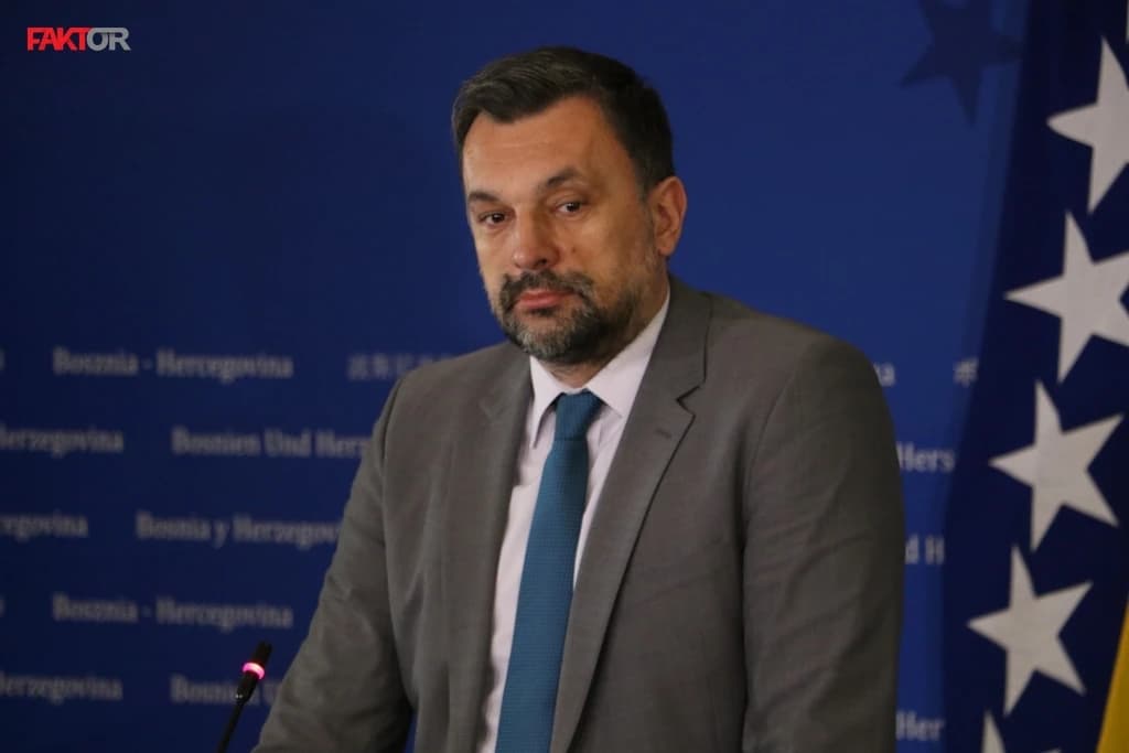 Zastupnici u Skupštini KS dobili mail u kojem se osporava validnost diplome Elmedina Konakovića