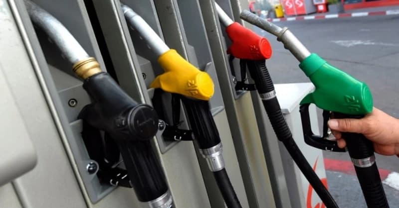 Gorivo na pumpama drastično skuplje nego 2008. kad je barel dostigao rekord, naftaši obrazložili