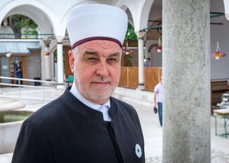 Reis Kavazović vlastima Kantona i Grada Sarajeva: Preuzmite odgovornost za javni moral i red