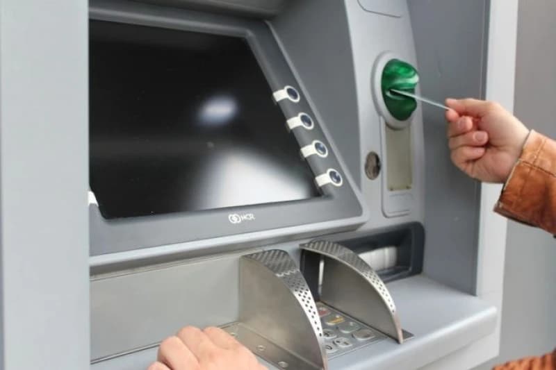 Dvojici Ukrajinaca devet godina zatvora: Računalnim prevarama sa bankomata u FBiH "skinuli" 2,6 miliona KM