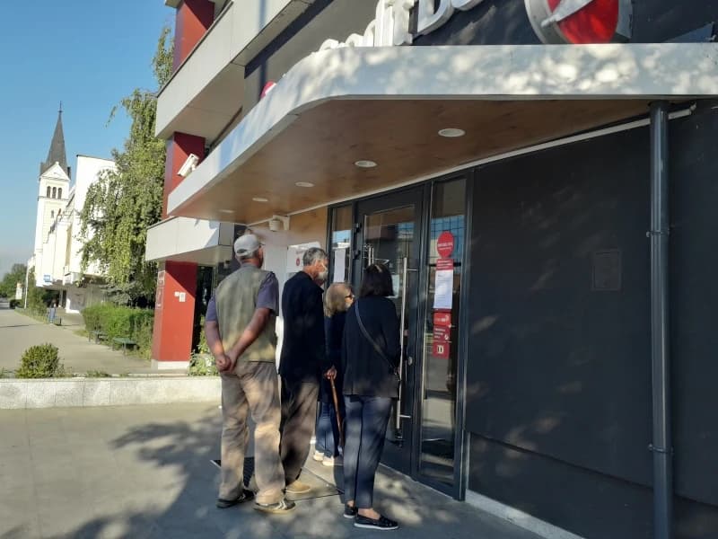 Penzioneri koji su zaposleni neće dobiti po 100 KM, evo ko još neće dobiti pomoć