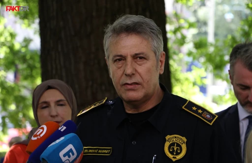 MUP KS vodi čovjek koji bi trebao biti u penziji, "Trojka" bi ga smijenila, ali nema podobnu zamjenu