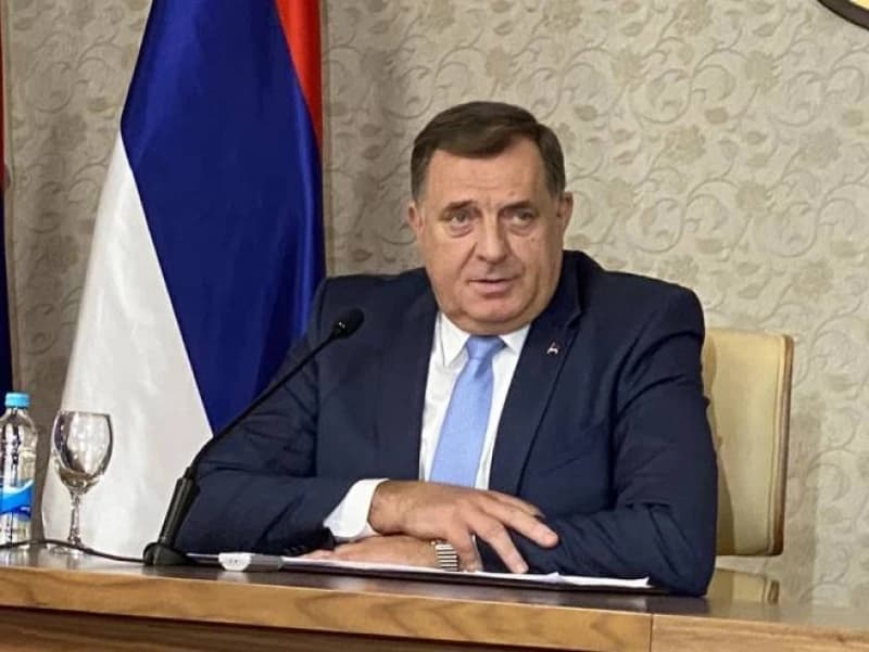 Dodik i na ovoj posebnoj sjednici NSRS-a ponovio: Za BiH se ne treba vezivati, da ne žalimo kad odemo