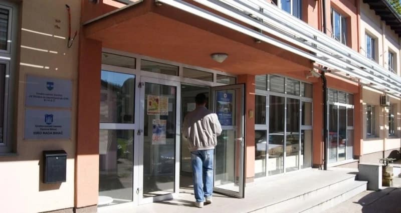 Nezaposleni u Federaciji će dobiti po 100 KM od Vlade FBiH, donosimo detalje