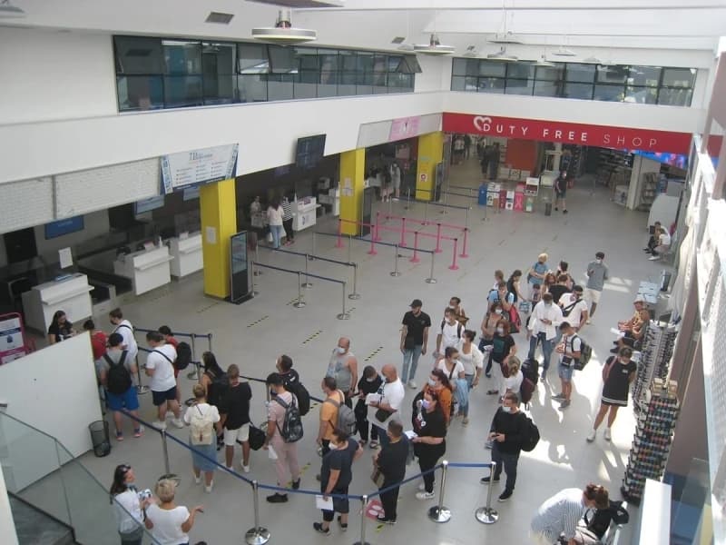 Ukidanje baze Wizz Aira u Sarajevu pogoduje Tuzli: Veći broj letova, a s operacijama kreće i Ryanair