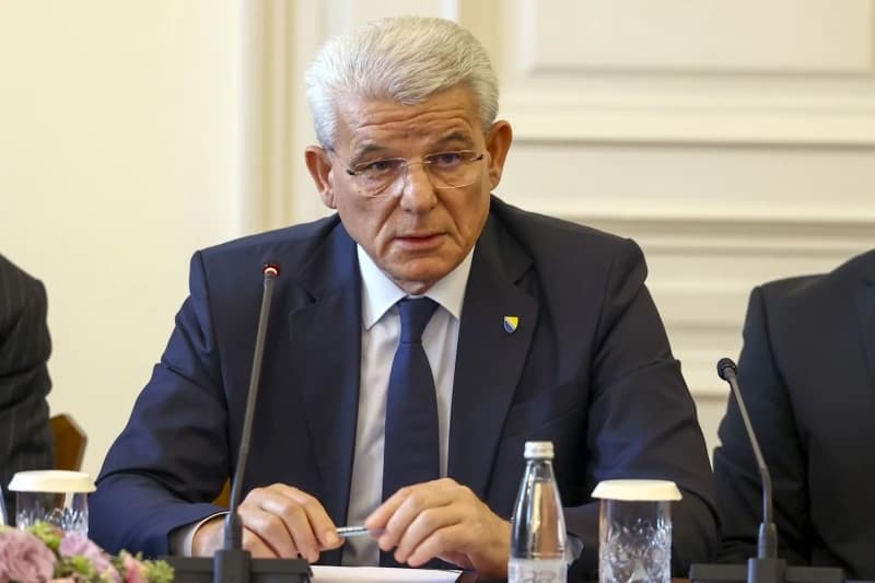 Džaferović odgovorio Čoviću: Neće vam proći ono što je u nekim krugovima obećano, što je cijena ovakve većine