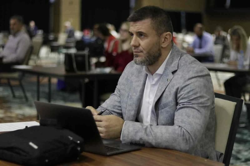 Zildžić: Konaković mora javnosti objasniti da li je i kome je nudio novac i pozicije u zamjenu za podršku