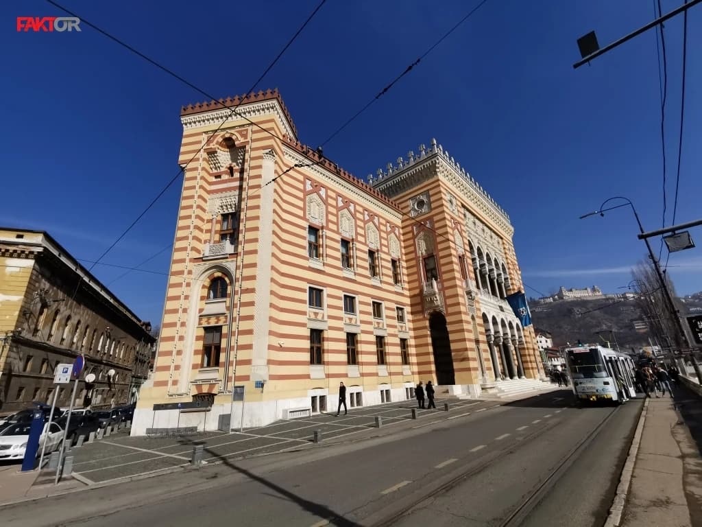 Vijećnica od danas u potpunom vlasništvu Grada Sarajeva