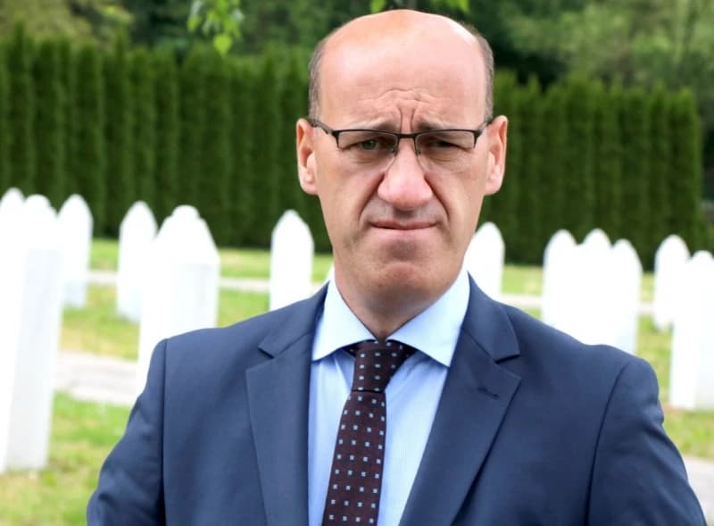 Salkić: Dodik za realizaciju ideje o podjeli BiH može vrlo brzo u funkciju staviti 100.000 naoružanih ljudi