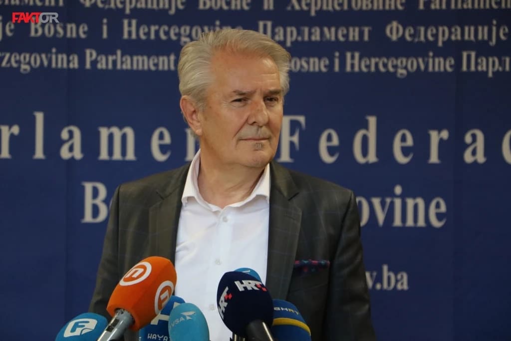 Potpredsjednik FBiH Refik Lendo operisan, njegovo stanje je stabilno