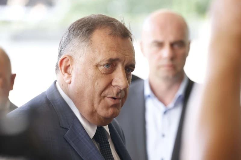 Dodik: Prvo riješiti Ustavni sud BiH i Izborni zakon, bez toga neće moći dalje
