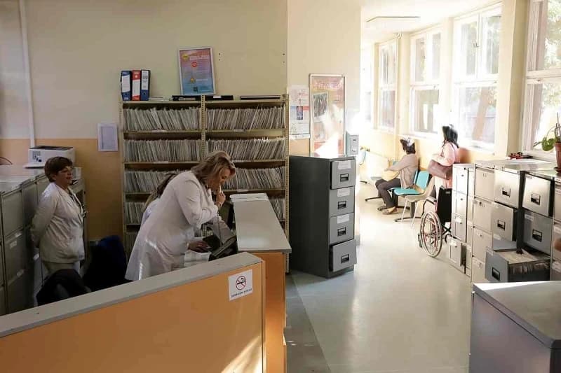 Iako je satnica povećana, radnici u zdravstvu KS septembarska primanja dobili po starom obračunu