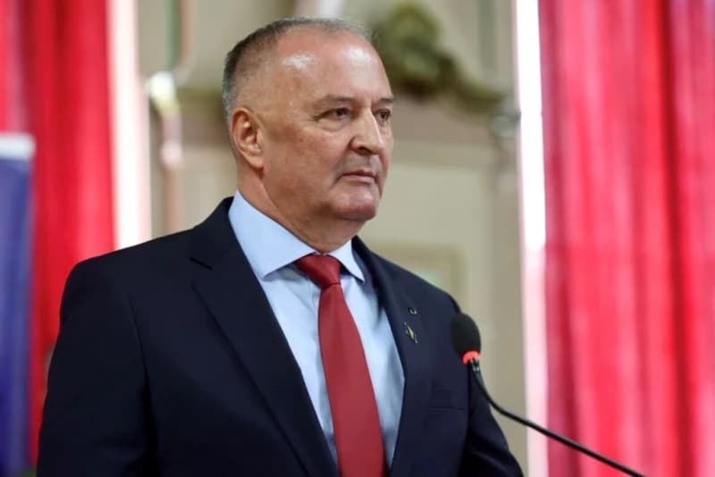 Helez otkrio da na području RS-a postoje vojni kampovi, izazvao žestoke reakcije, oglasili se i Rusi