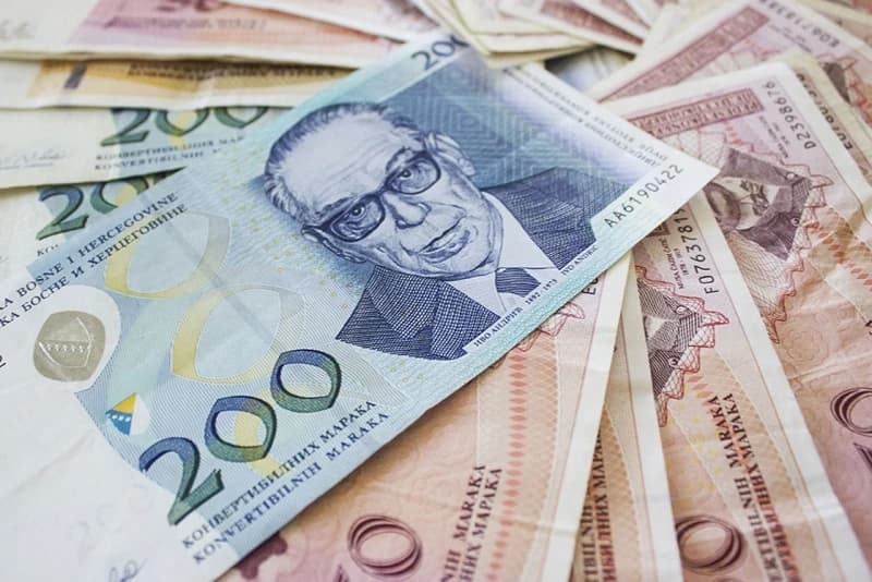 Nikšićeva vlada nastavila praksu Novalićeve: Poslodavci mogu pomoći radnicima sa 2.520 KM