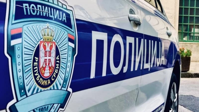 Uhapšen otac, sumnja se da je podvodio maloljetne kćerke i snimao ih sa drugim muškarcima