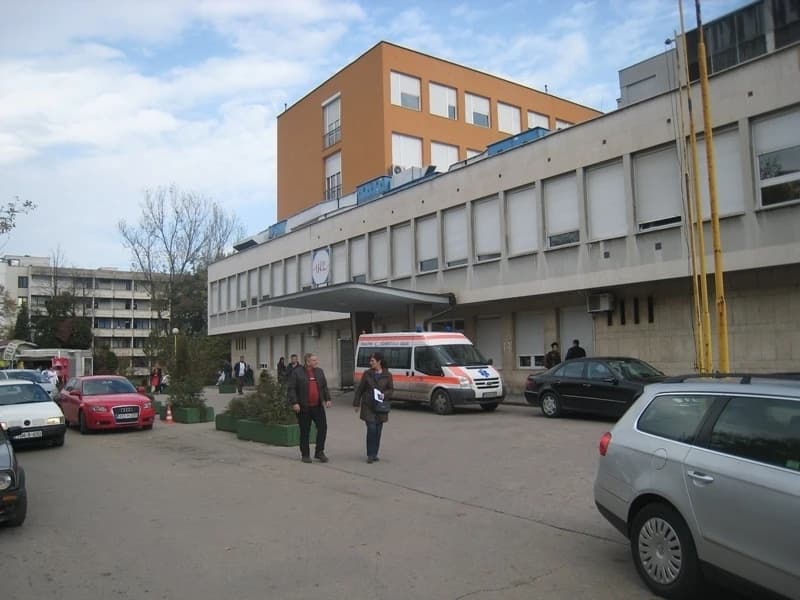 Otvaranje dokumentacije zakazano za sutra: Nije pristigla niti jedna ponuda za nabavku aparata za zračenje na UKC-u Tuzla