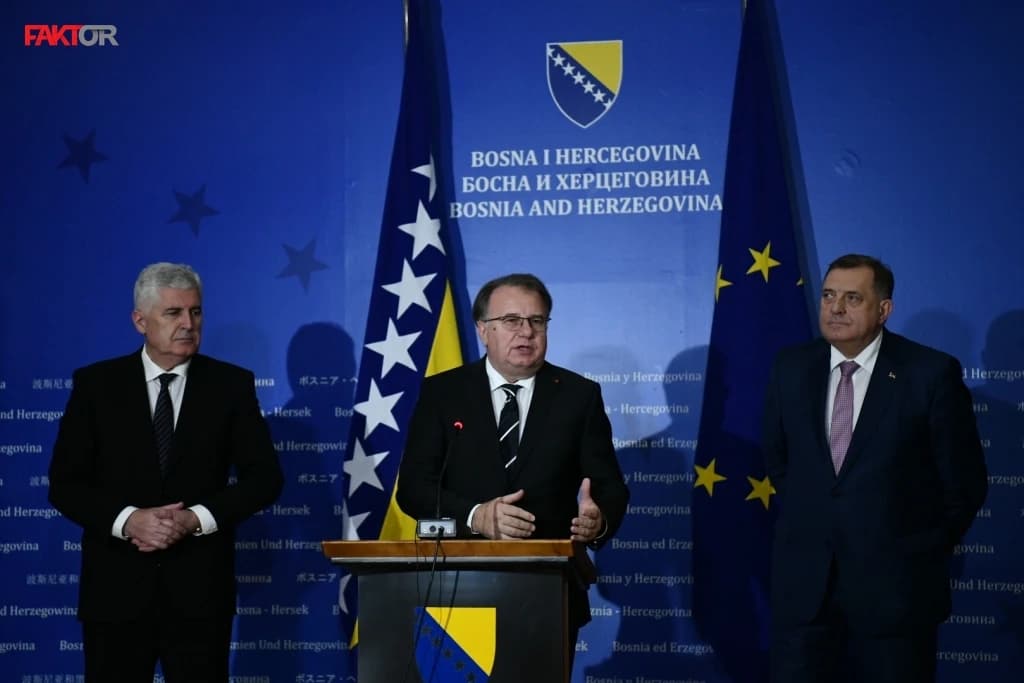 "Trojka", HDZ i SNSD dogovorili i usaglašavanje Izbornog zakona, Dodik poručio: Nema evropskog puta ako Schmidt išta nametne