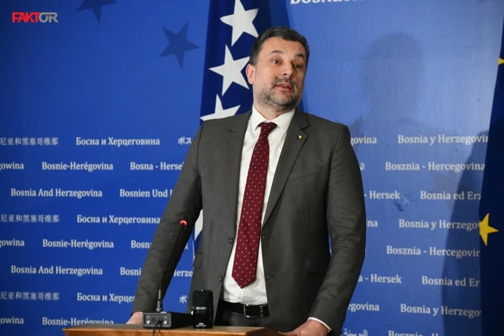 Konaković opet ljut na medije: Ja dijete mahale, odrastao na Soukbunaru, sa šibicarima ću... Napali su državu, ćeramo se