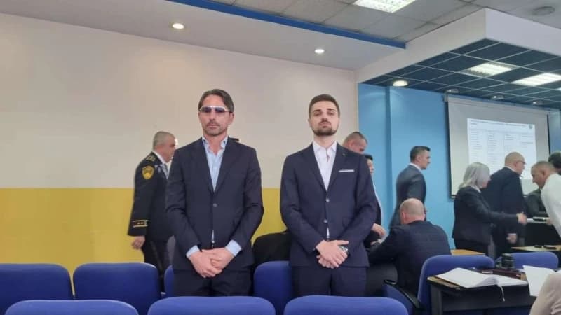 Članovi porodice Amre Kahrimanović okrenuli leđa zastupnicima u Skupštini TK