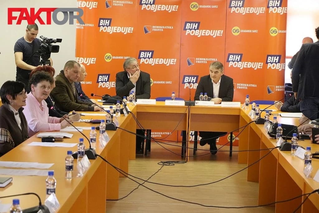 DF poziva BH blok da se ograde od vlastitih članova koji napadaju institucije BiH
