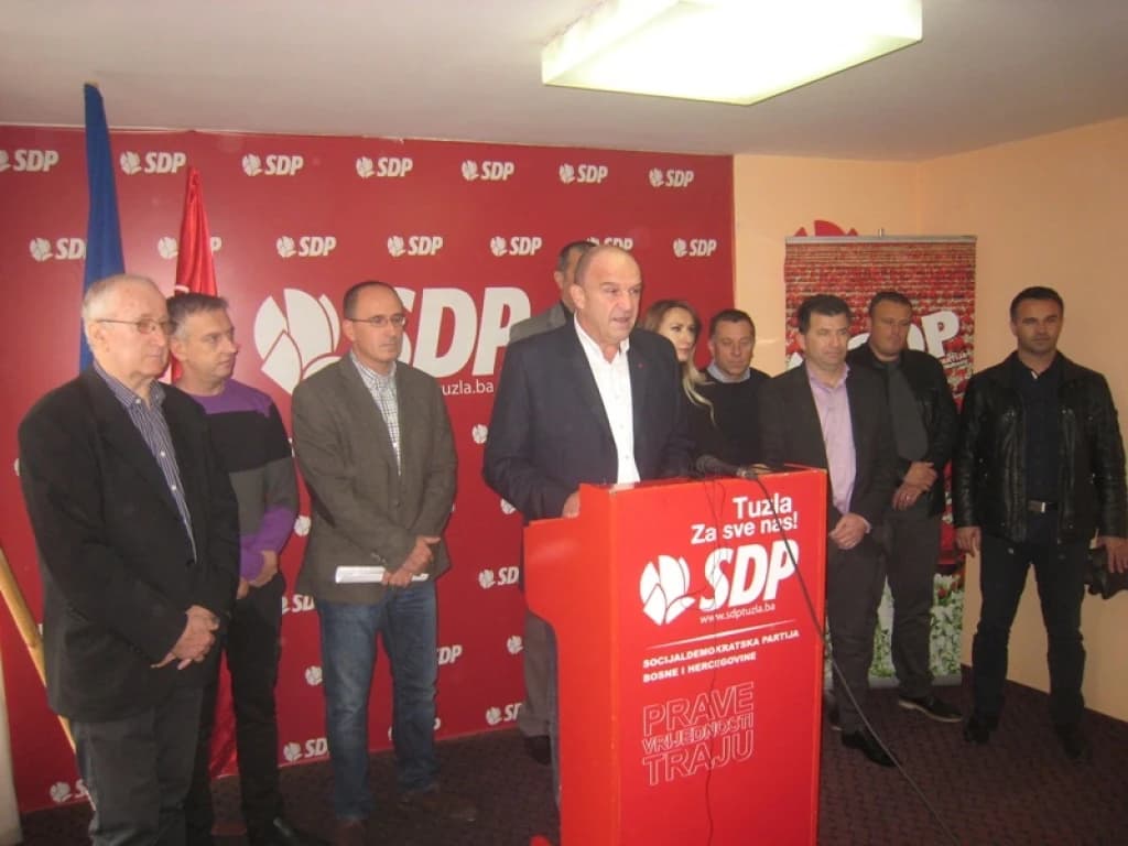 Kantonalni odbor SDP-a Tuzla: Dobili podršku općinskih organizacija
