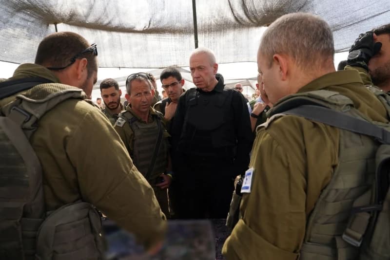 Izraelski ministar odbrane Yoav Gallant rekao je kako će Izrael direktno odgovoriti