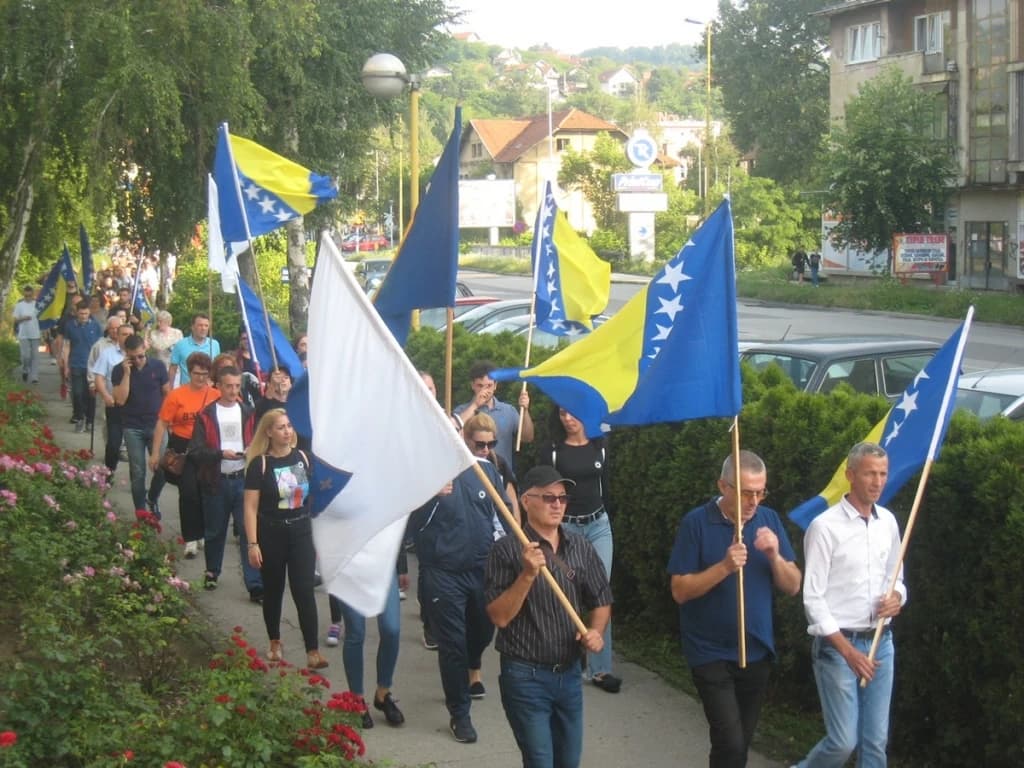 Šetnja za Srebrenicu u Tuzli