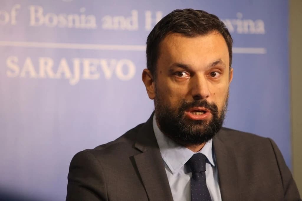 Od "bez rezanja izjava kad hvalim gospođu Izetbegović" do "nju ne može smijeniti ni NATO"