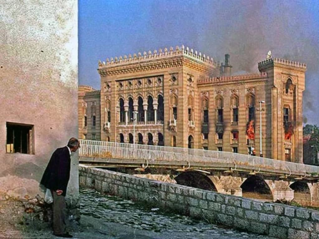 Dan kada je gorjela Vijećnica: Gledao sam u nju dok sam odrastao, a tog dana sam pokušao da je spasim