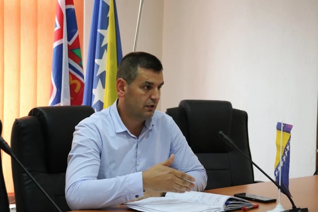 Tabaković: Iznenađen sam što Nikšić i SDP nisu dali podršku probosanskim strankama u Srebrenici