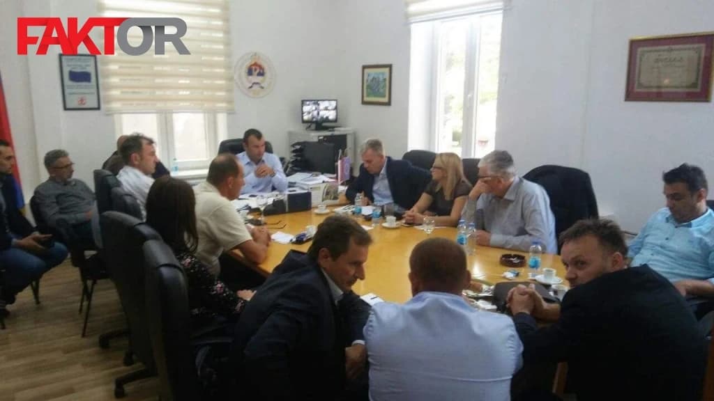 Izborna trgovina bošnjačkim glasovima: Sve o dogovoru Dodika, Kukića i Ahmetovića o Srebrenici