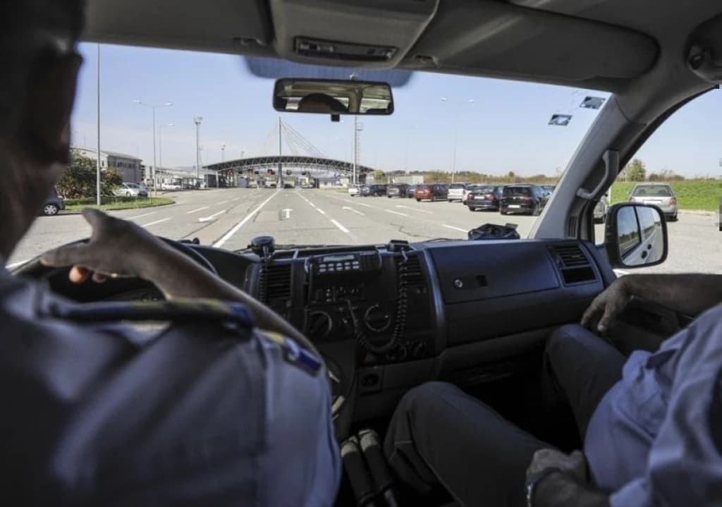 Granični policajci teško povrijeđeni prilikom slijetanja s ceste