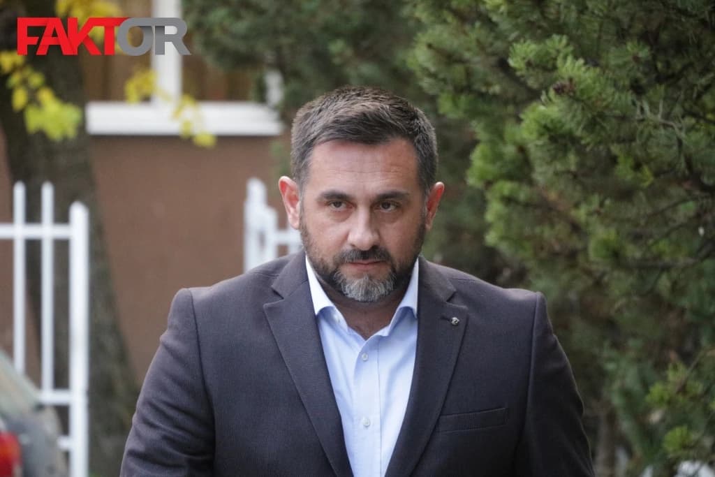 Edin Ramić: U RS-u imaju potrebu da se okupljaju na priči o ugroženosti, time skreću pažnju