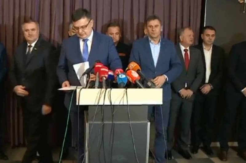 Svi građani BiH koji dođu iz inostranstva moraju u izolaciju