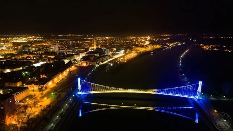 Osijek: Most u bh. bojama