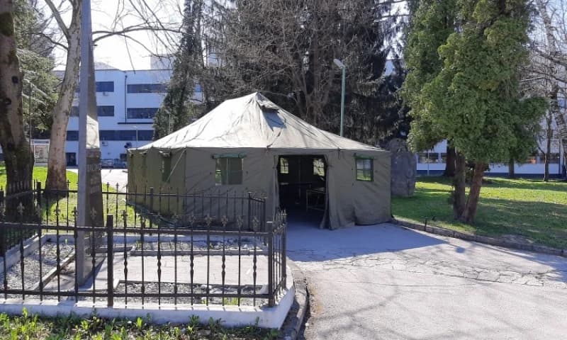 Trijažni šator u Bihaću