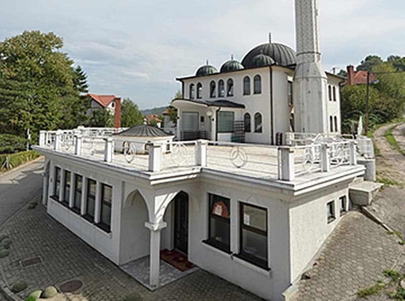 Bijela džamija u Slavinovićima