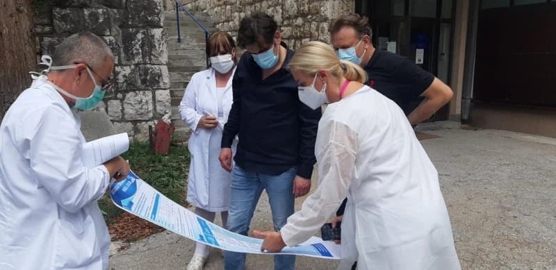 Kapidžić saopćio da je posao za 50 radnika u izolatoriju na čekanju, Općoj bolnici poručio da se uozbilji