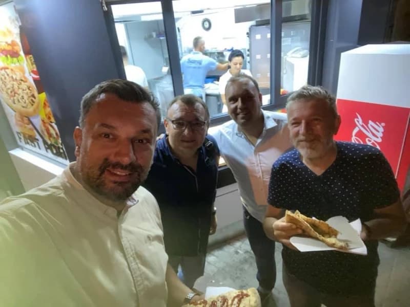 Konakovićev ministar Haris Bašić svojim NiP-ovcima iz budžeta isplatio blizu 45 hiljada KM