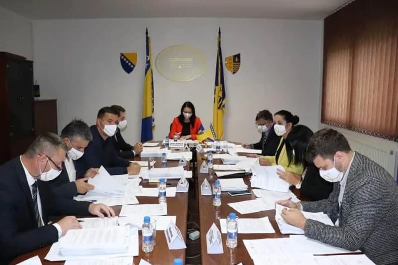 Zaražen jedan ministar: Kompletna Vlada BPK u samoizolaciji