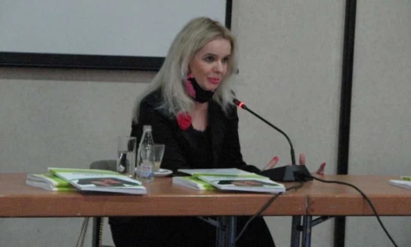 Amra Imširević, autorica knjige Osnove znakovnog jezika