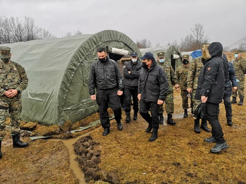 Cikotić u Bihaću: Teret migrantske krize ne može nositi jedan narod i dva kantona, Bira neće biti kamp